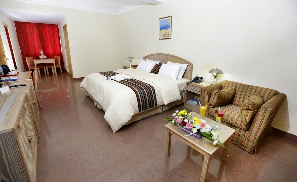 Haffa House Hotel Muscat 54/56