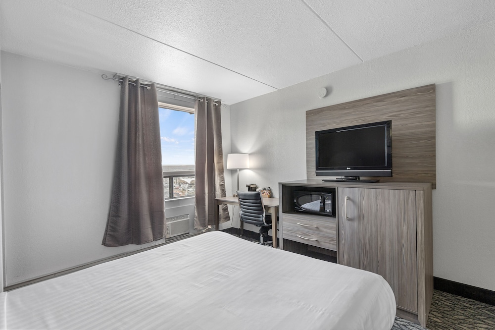Emerald Hotel and Suites Calgary Airport 18/33