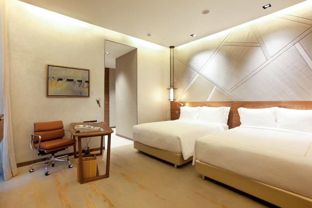 One Farrer Hotel 16/69