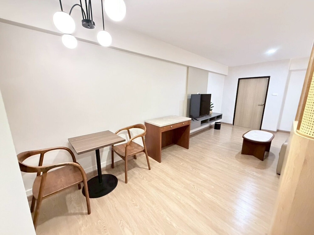 Mintara Hotel 43/57