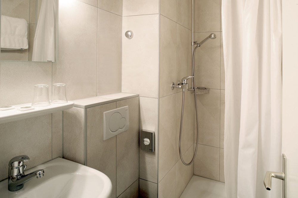HOTEL BON PORT 7/40