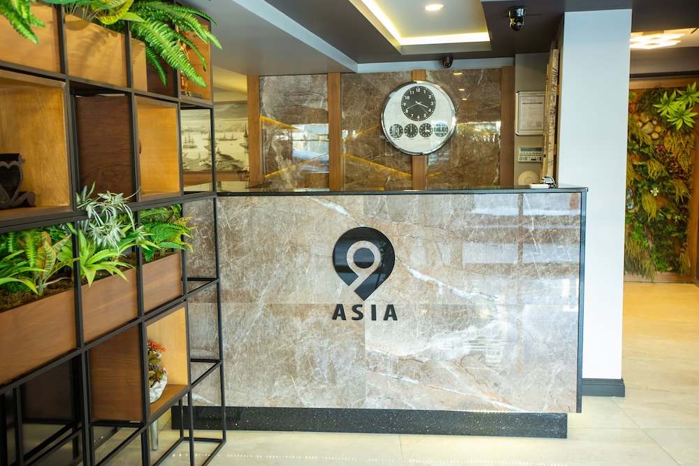 Asia Business Suites 13/50