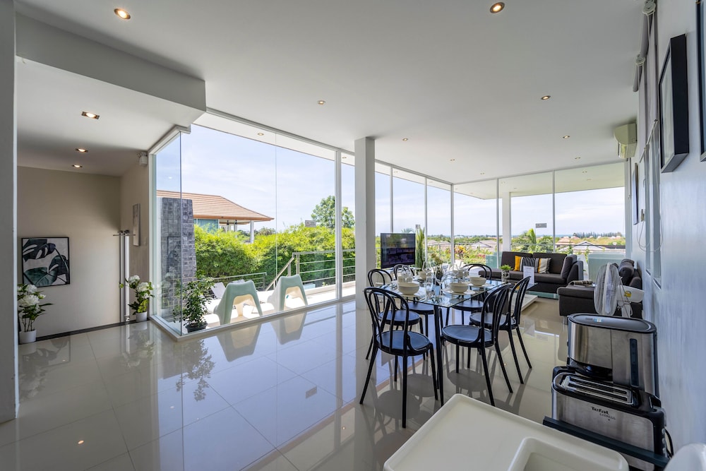 Phu Montra Villa With Ocean View A4 35/50