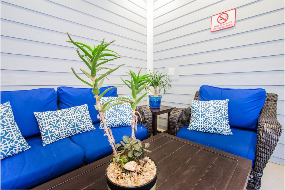 Seaside Amelia Inn 46/64