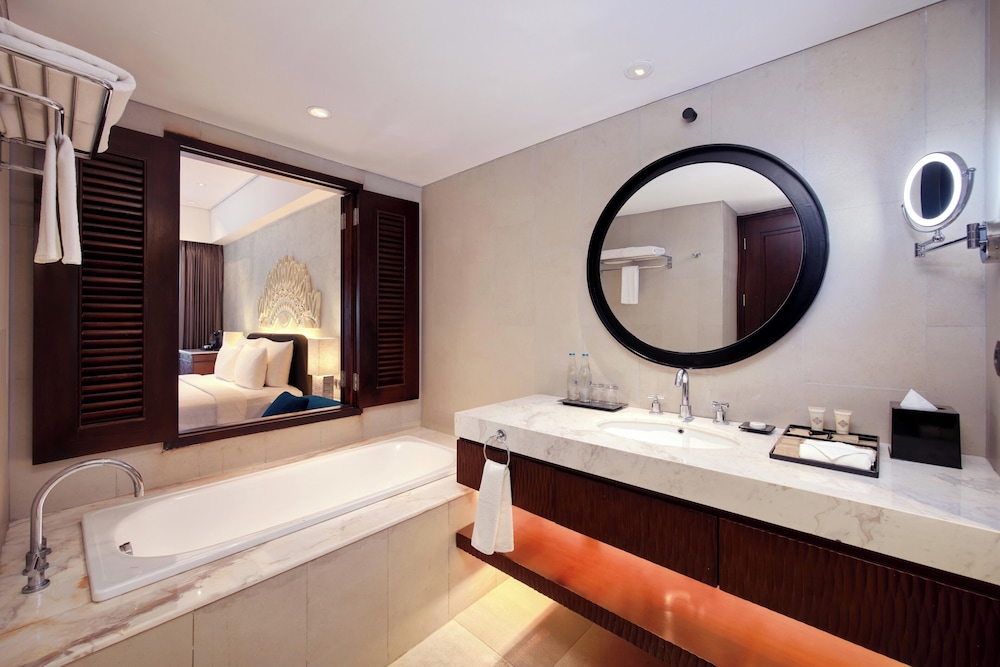DELUXE, TWIN BEDS