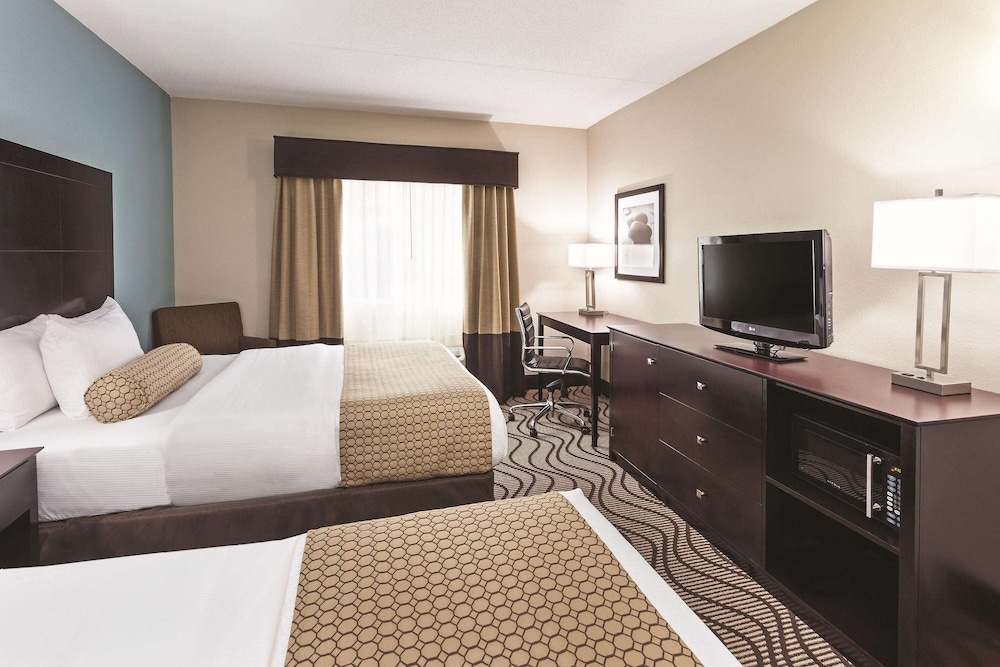 La Quinta Inn & Suites by Wyndham Knoxville Airport 22/47