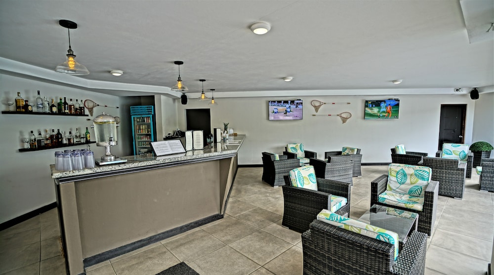 Nammbu Beachfront Bungalows 14/65