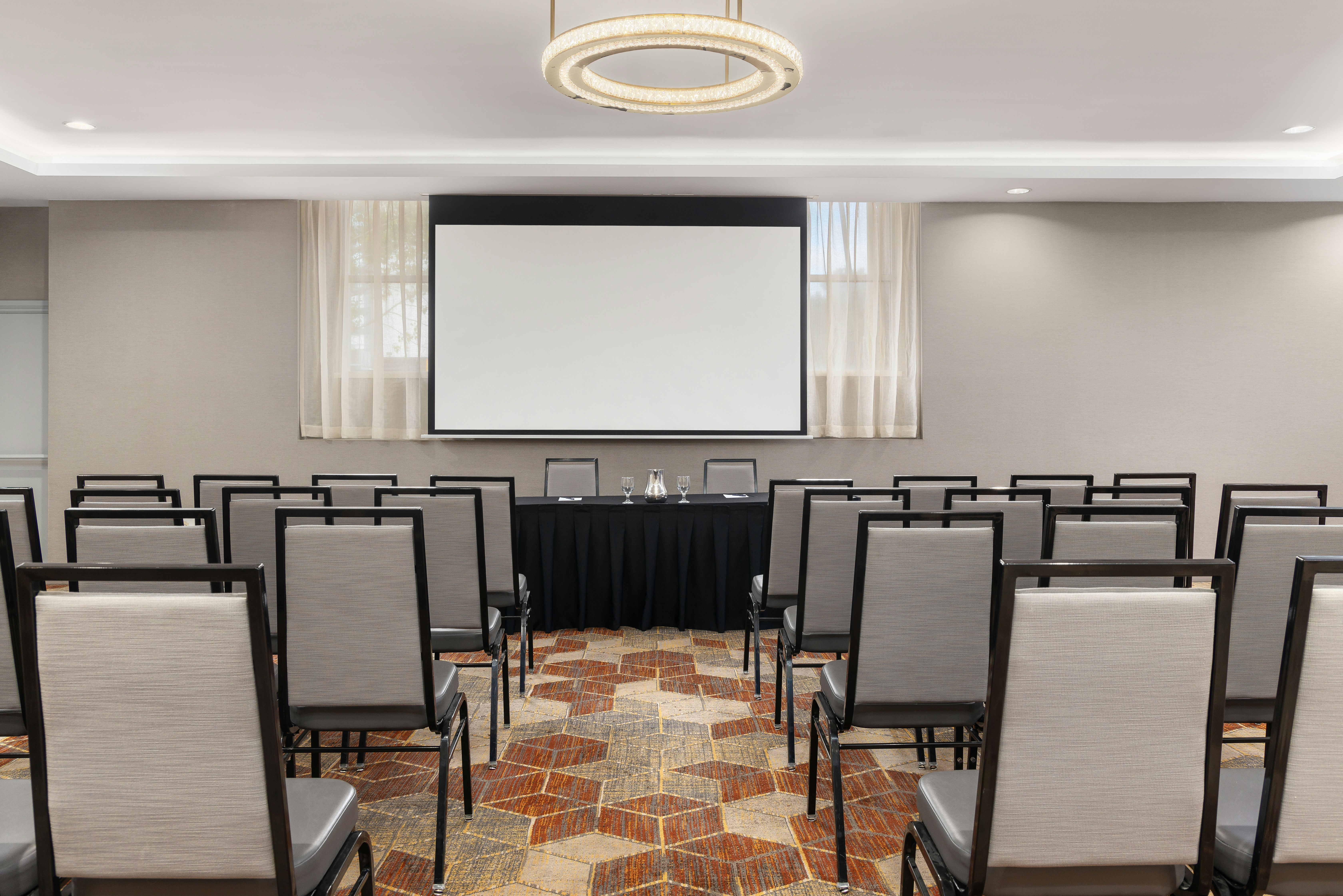 DoubleTree by Hilton Kitchener 34/36