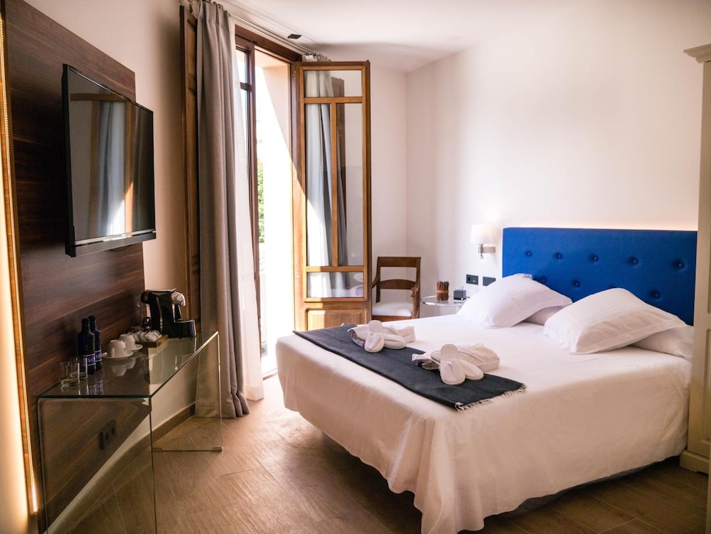 Hotel Central Maria 19/63