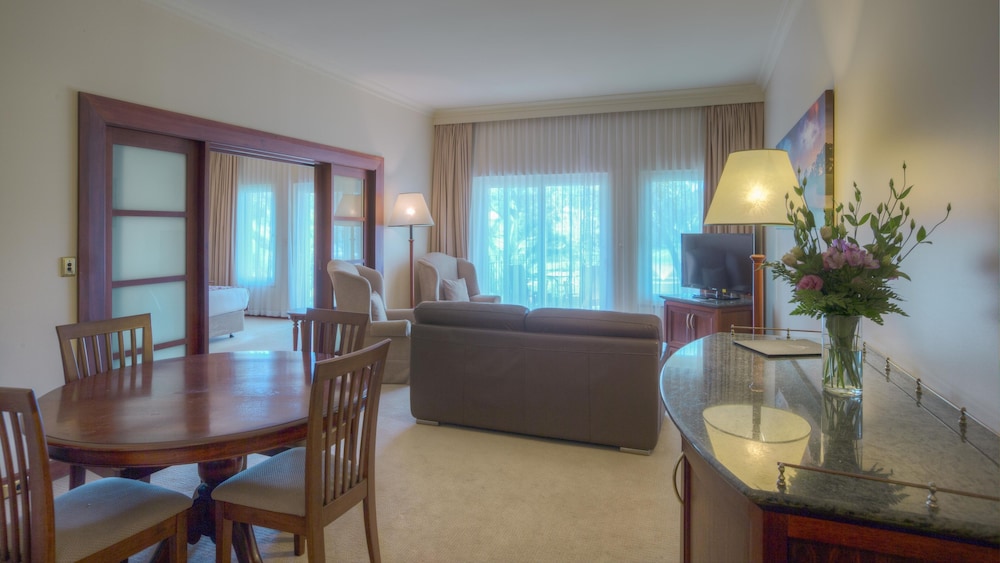 45 Joondalup Resort Country Club Blvd 27/44