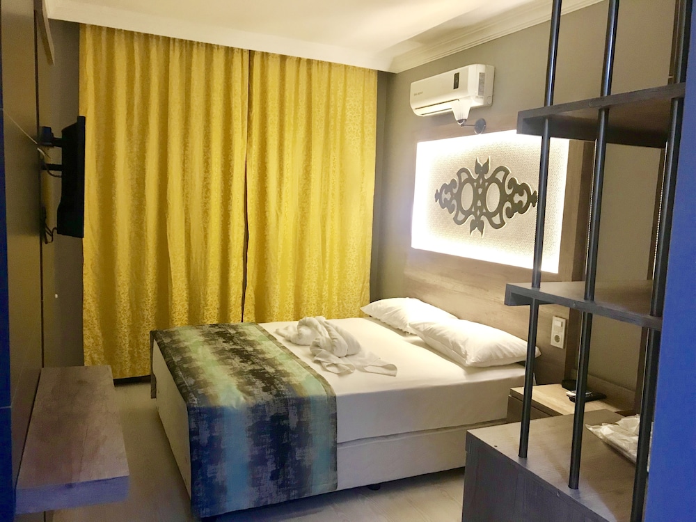 COMFORT, DOUBLE BED