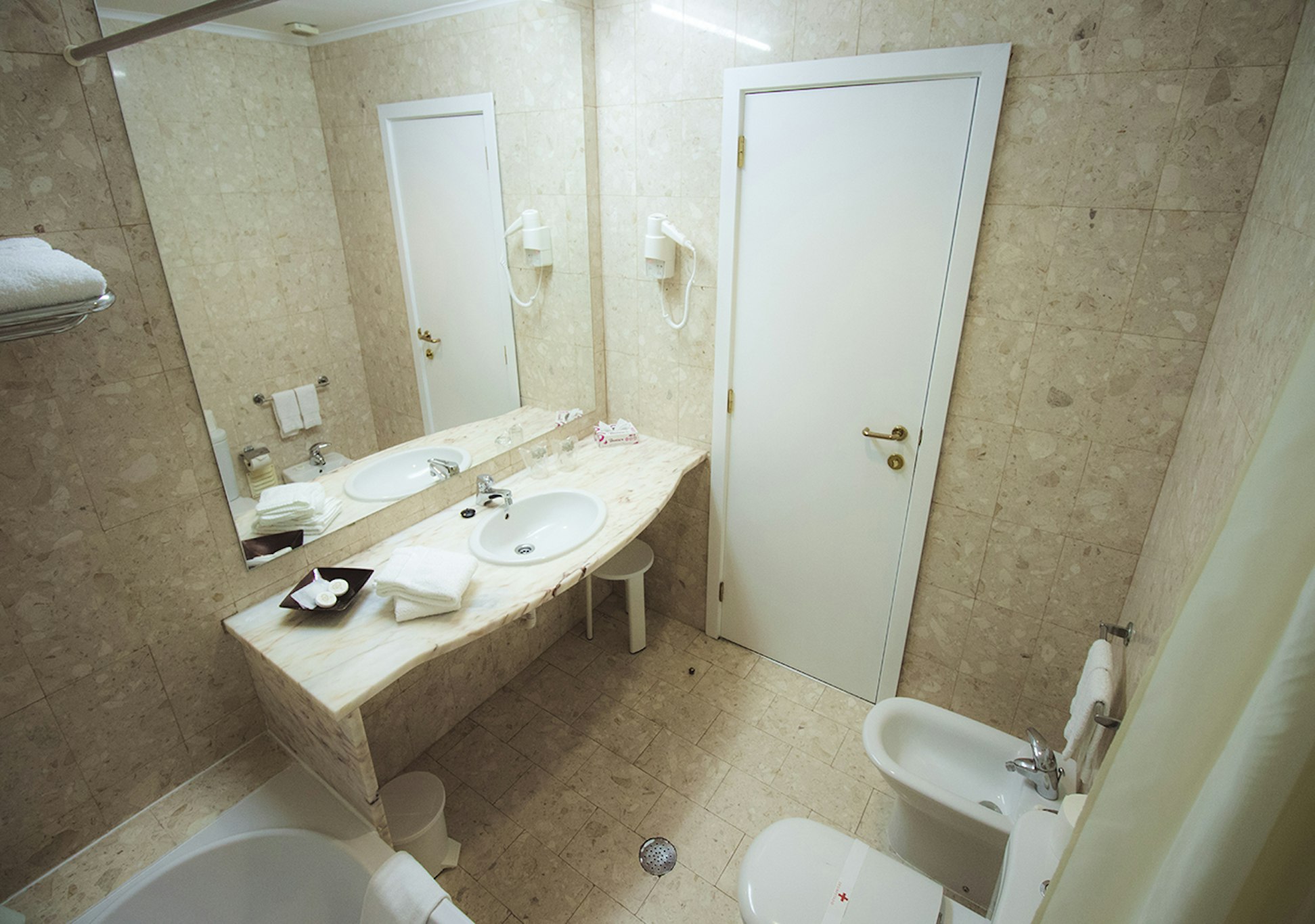 Hotel Gaivota Azores 65/72