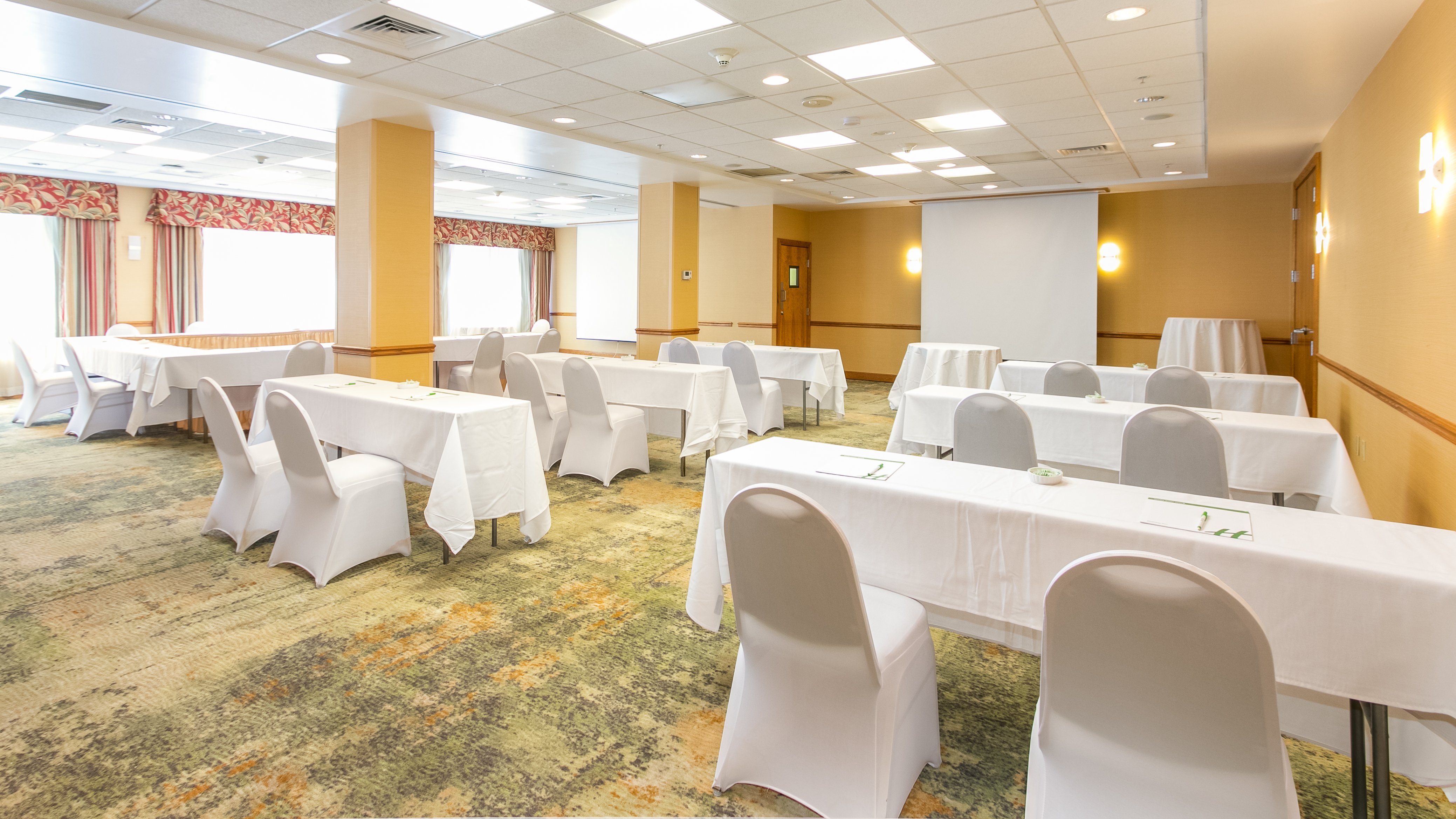 Holiday Inn Hotel and Suites Clearwater Beach 39/50