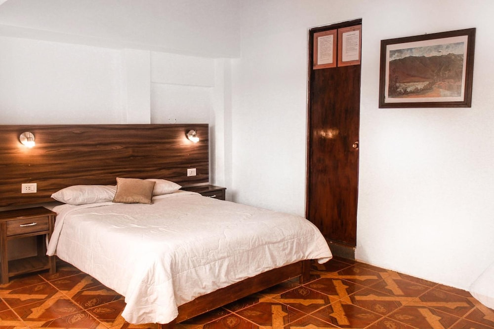 San Blas Plaza Inn 6/62