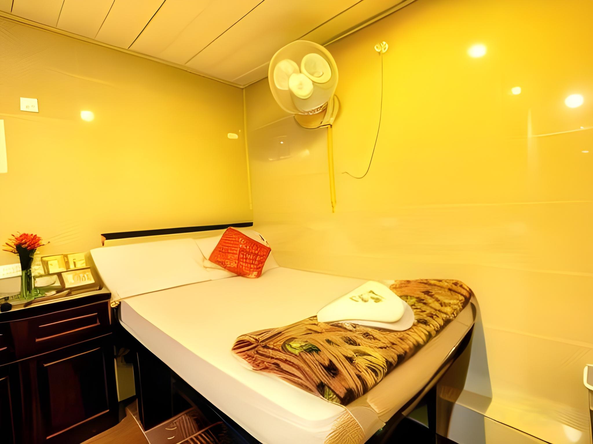 Nagaland Guest House 15/25