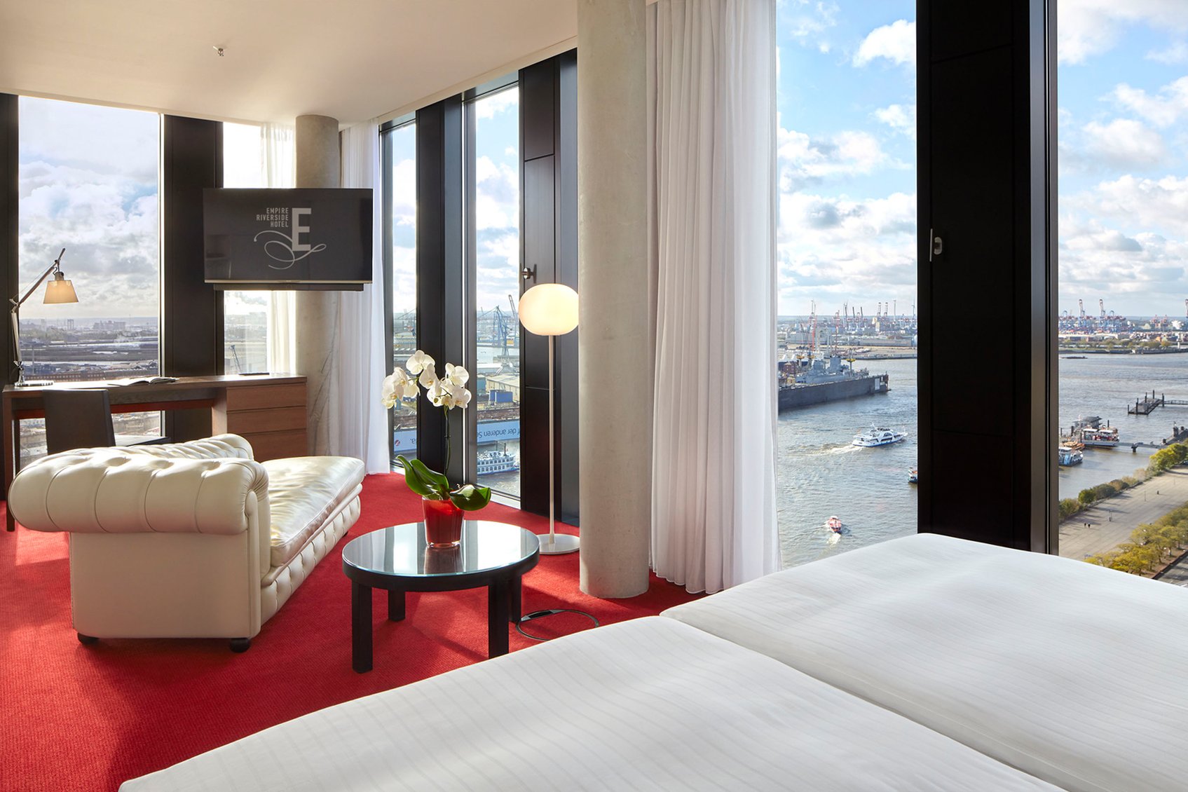 Empire Riverside Hotel 18/58