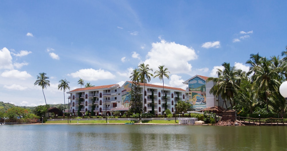Resort Marinha Dourada 35/50
