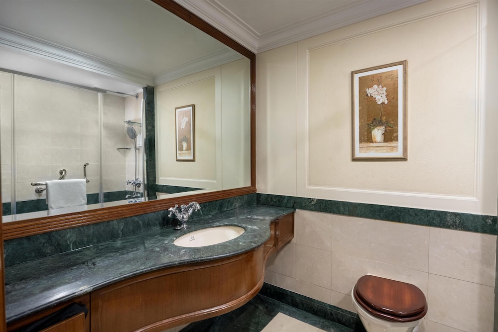 غرفة بزنس، Radisson Hotel Jalandhar 4/5