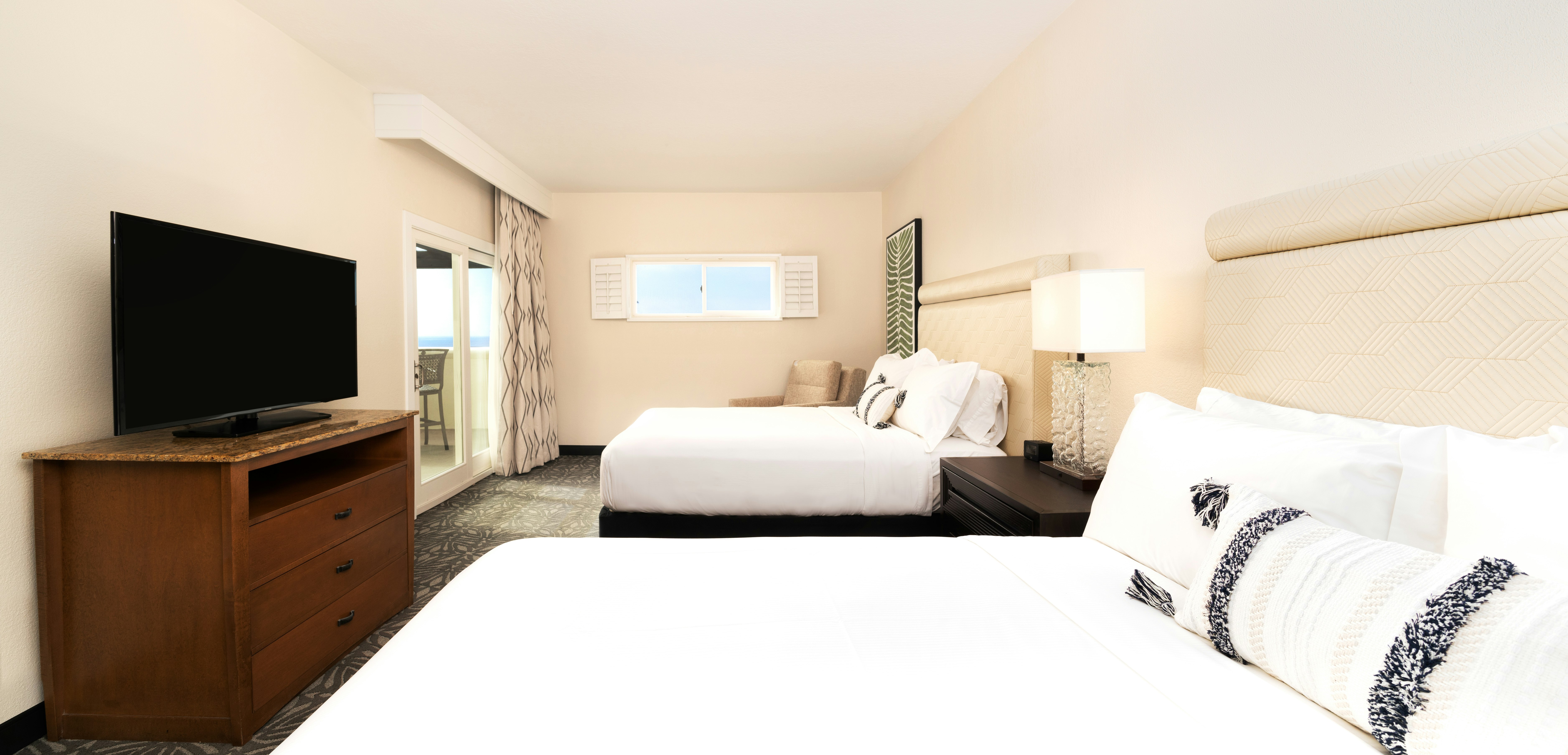 Suite, 2 Queen Beds, Ocean View, Accessible