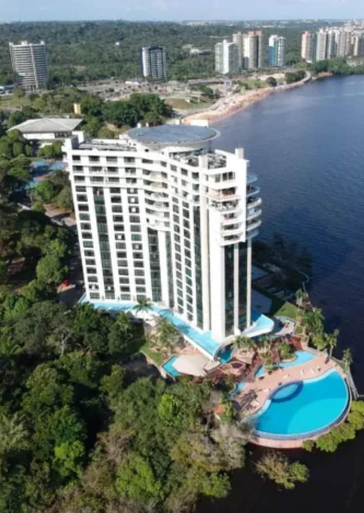 Tropical Executive Hotel 10/62
