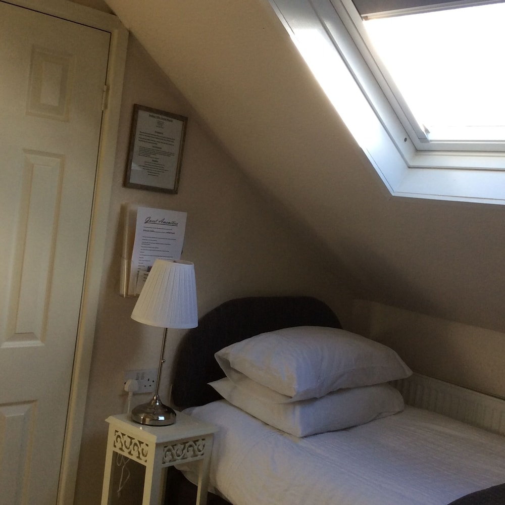 Hedley Villa Guest House 17/42
