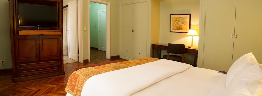 Hotel Colonial San Nicolas 12/48