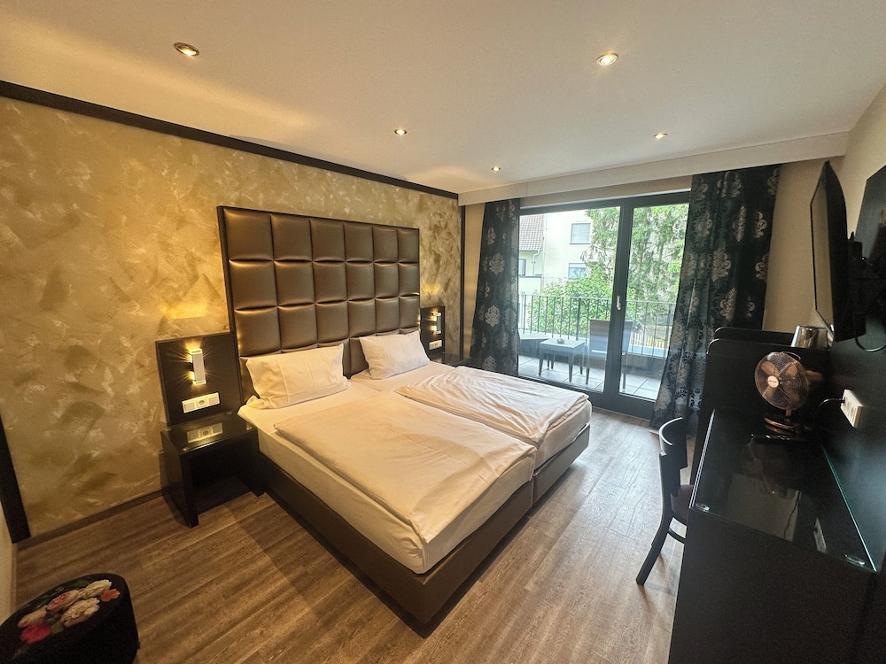 Hotel Athen Kelsterbach Frankfurt Airport 12/50