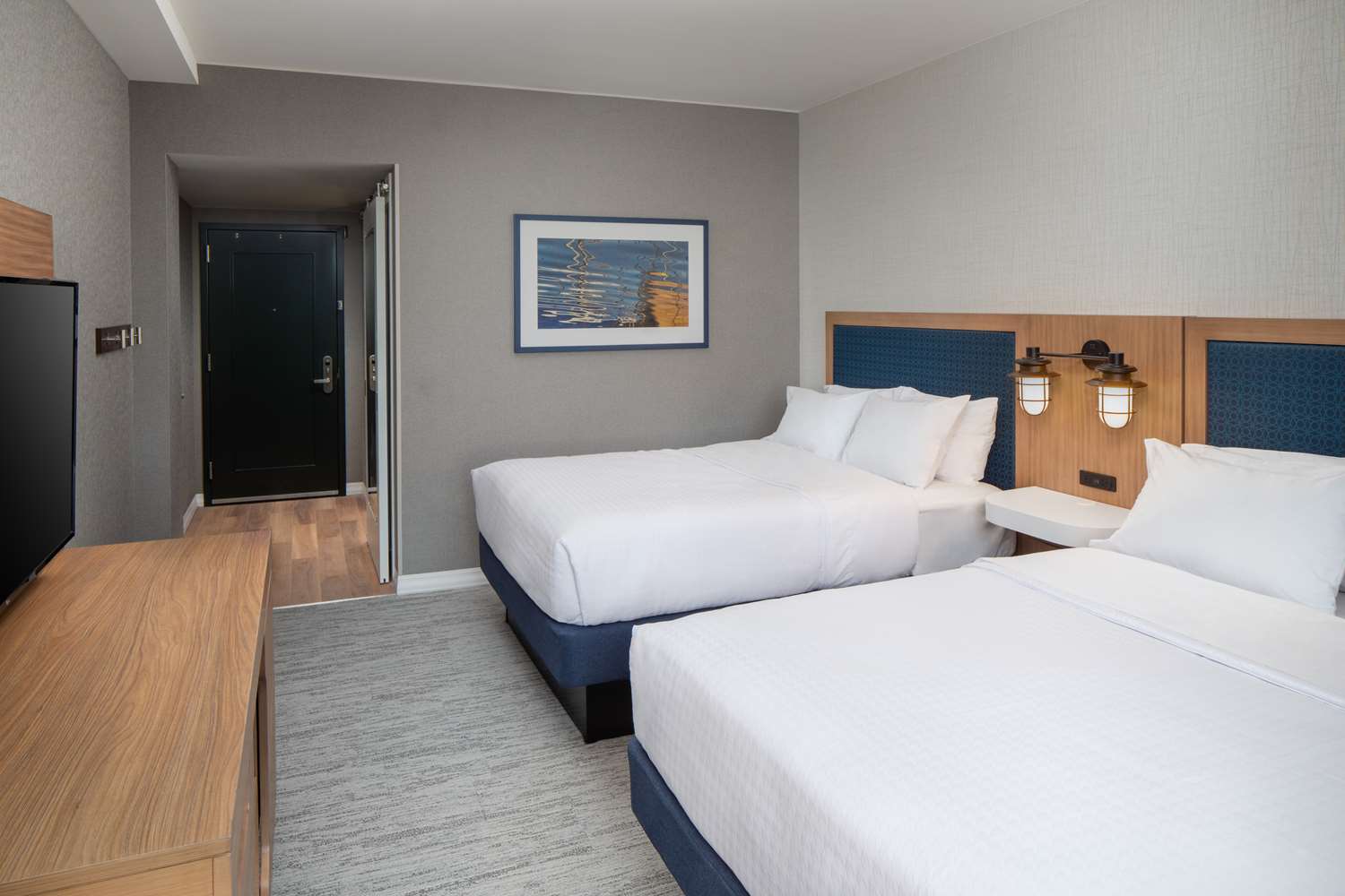 Room, 2 Queen Beds, Water View, Sofa, Accessible 2/6