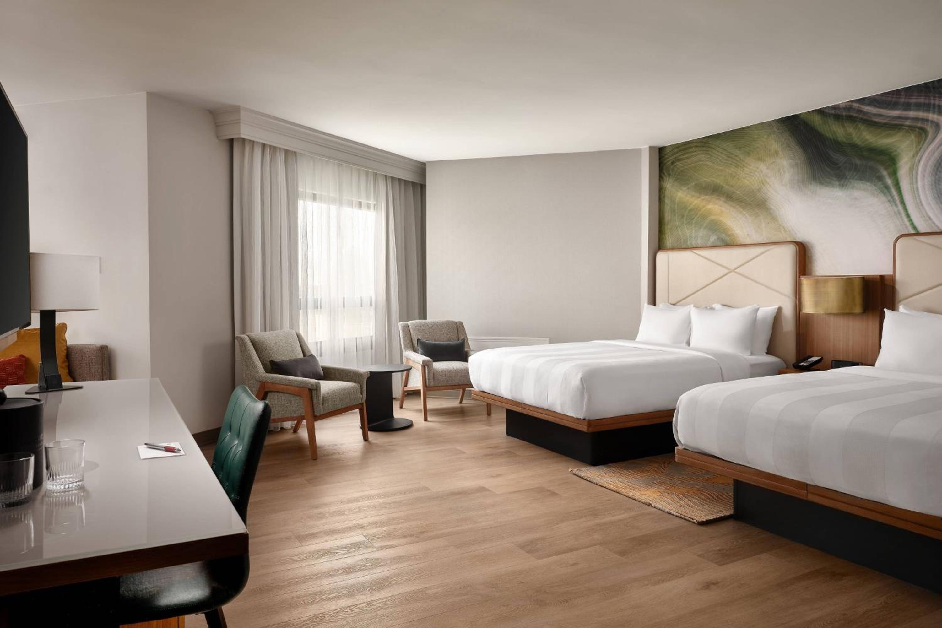 Studio, 2 Queen Beds