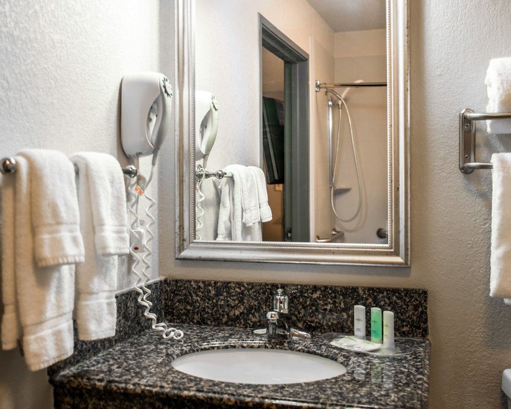Comfort Suites Nashville Airport - BNA 21/52