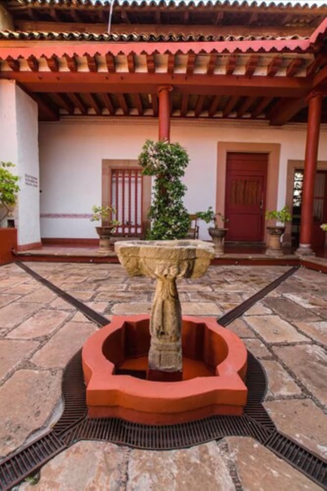 Hotel Posada La Basilica 50/72