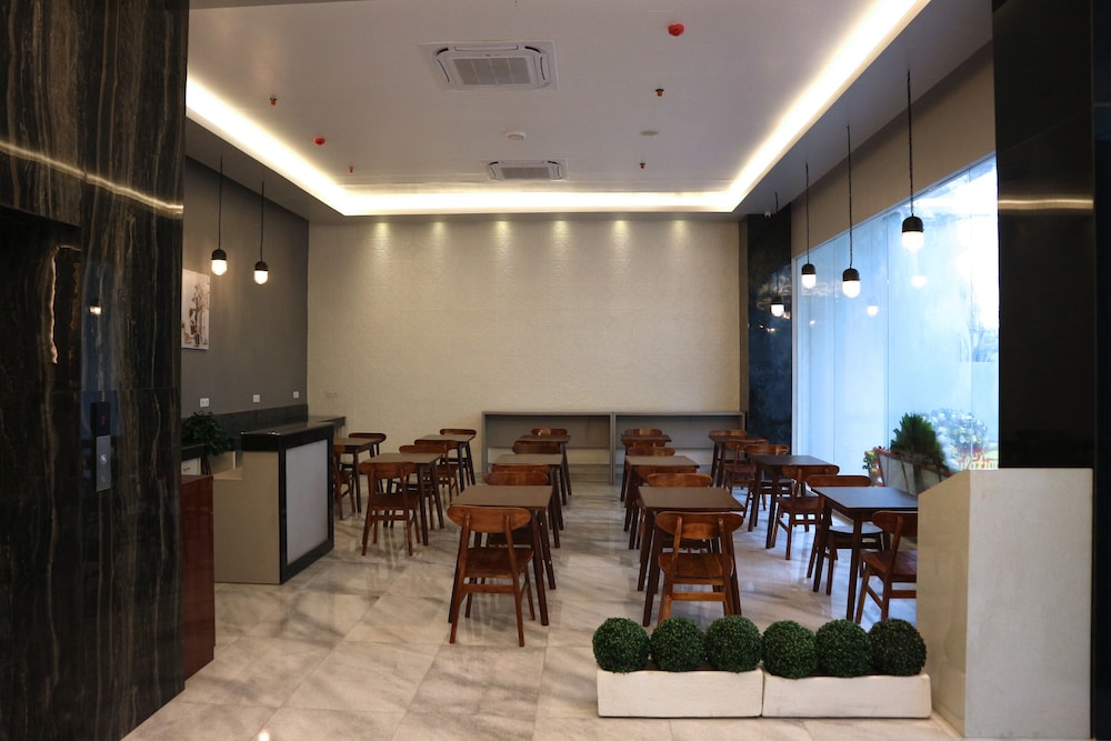 Grand Thamrin Hotel 24/35
