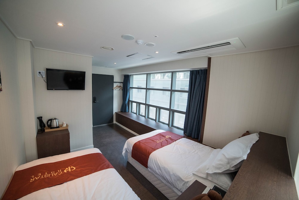 Calistar Hotel 15/50
