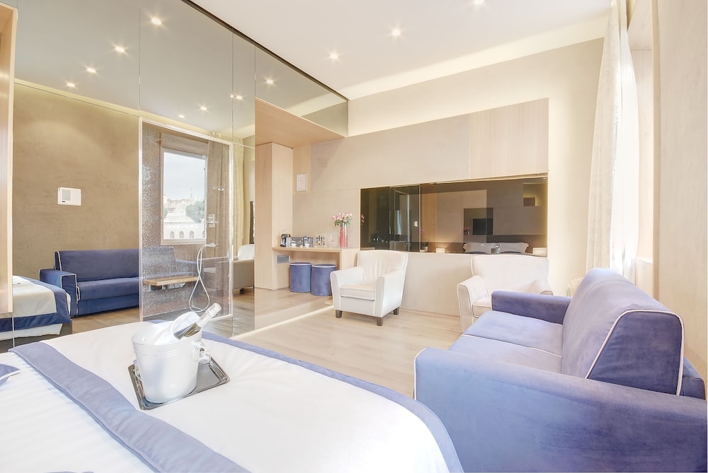 Sun Suite Luxury Pantheon 34/50