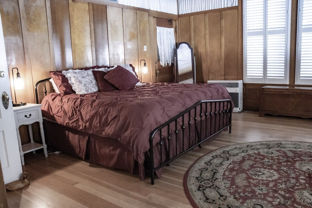 McCloud River Inn 10/50