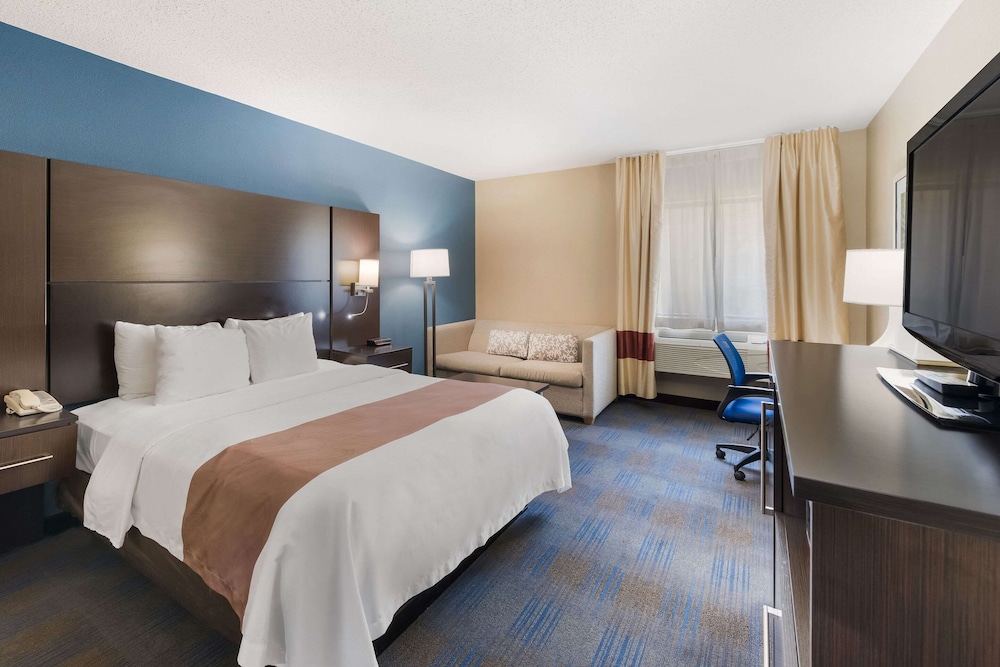 Efficiency, Double Bed, Accessible