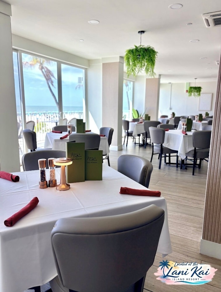 The Bay Inn at Lani Kai 32/48