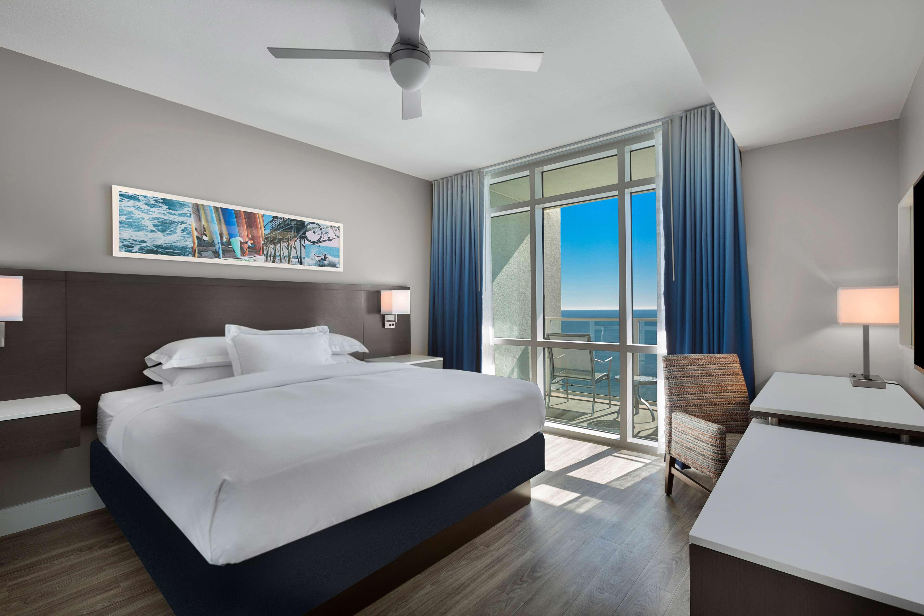 2 Bedrooms, Suite, Ocean Front, Sofa, Accessible