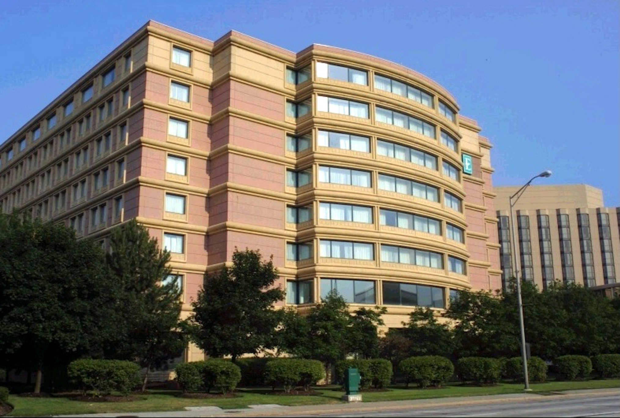 Embassy Suites by Hilton Chicago O'Hare Rosemont 8/64