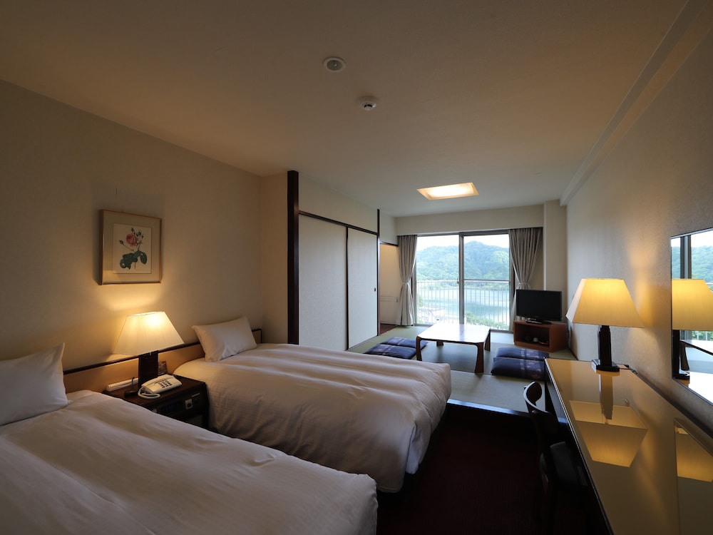 Resorpia Kumihama 22/59
