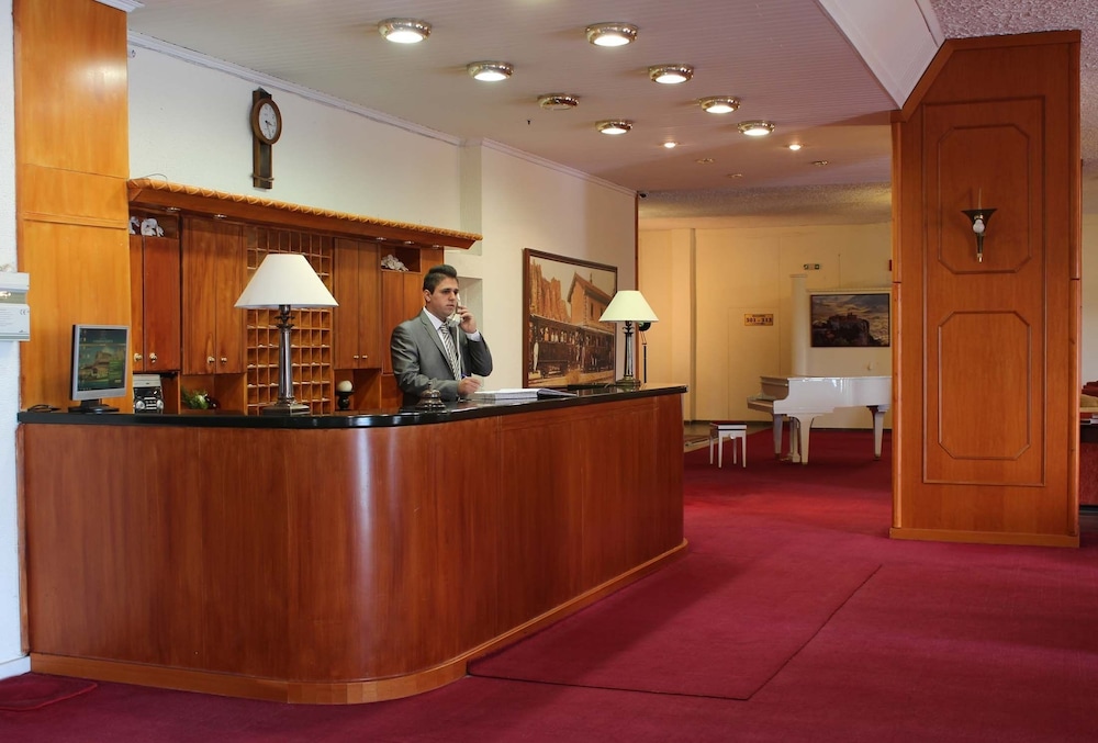 Famissi Eden Hotel 9/47