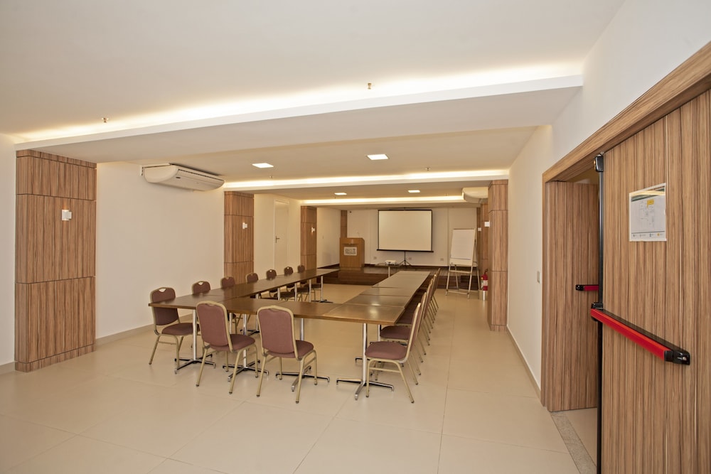 Paradiso Macae Hotel 52/60