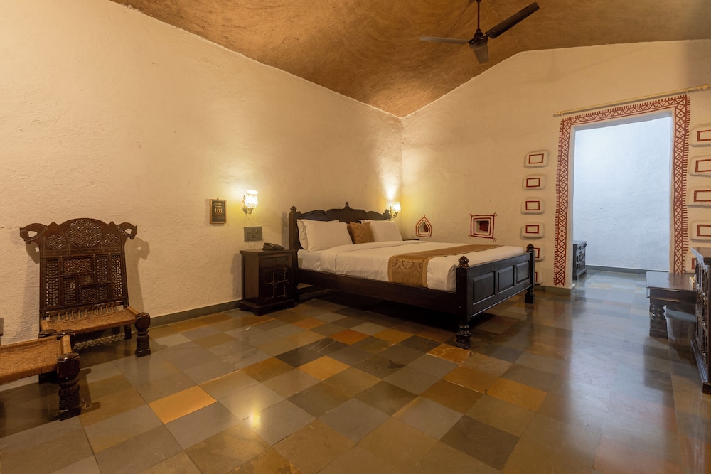 Cottage, King Bed