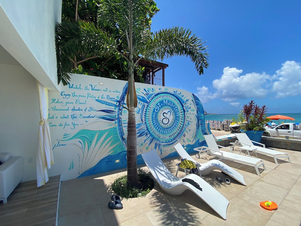 Sea View Beach Hotel 40/50