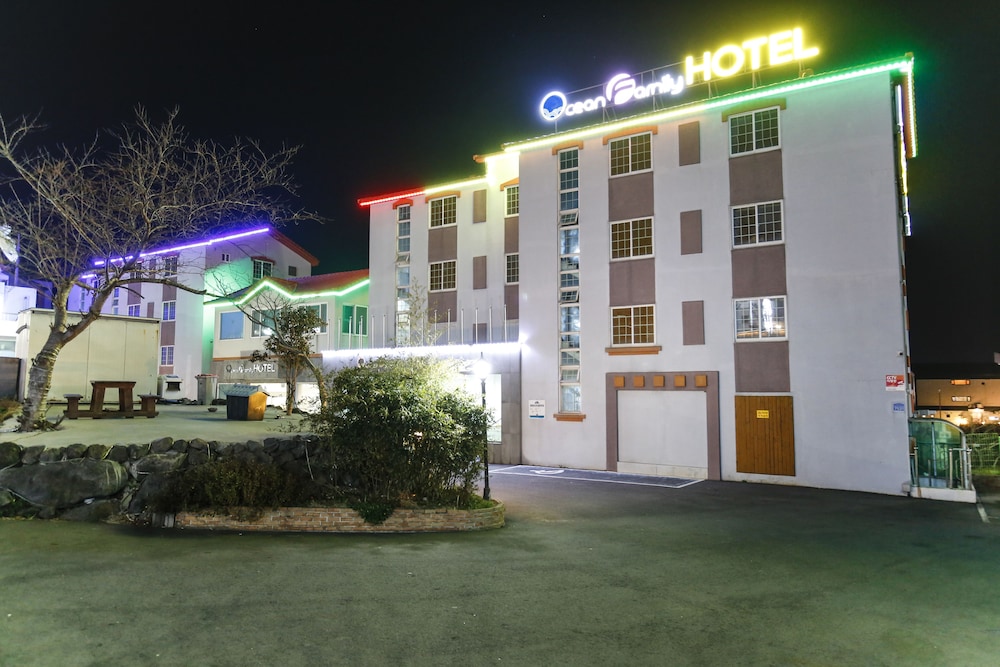 Jeju Ocean Family Hotel 5/75