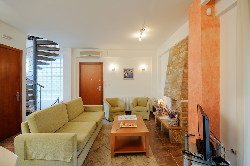 Polyastron Place Hotel & Spa 37/68