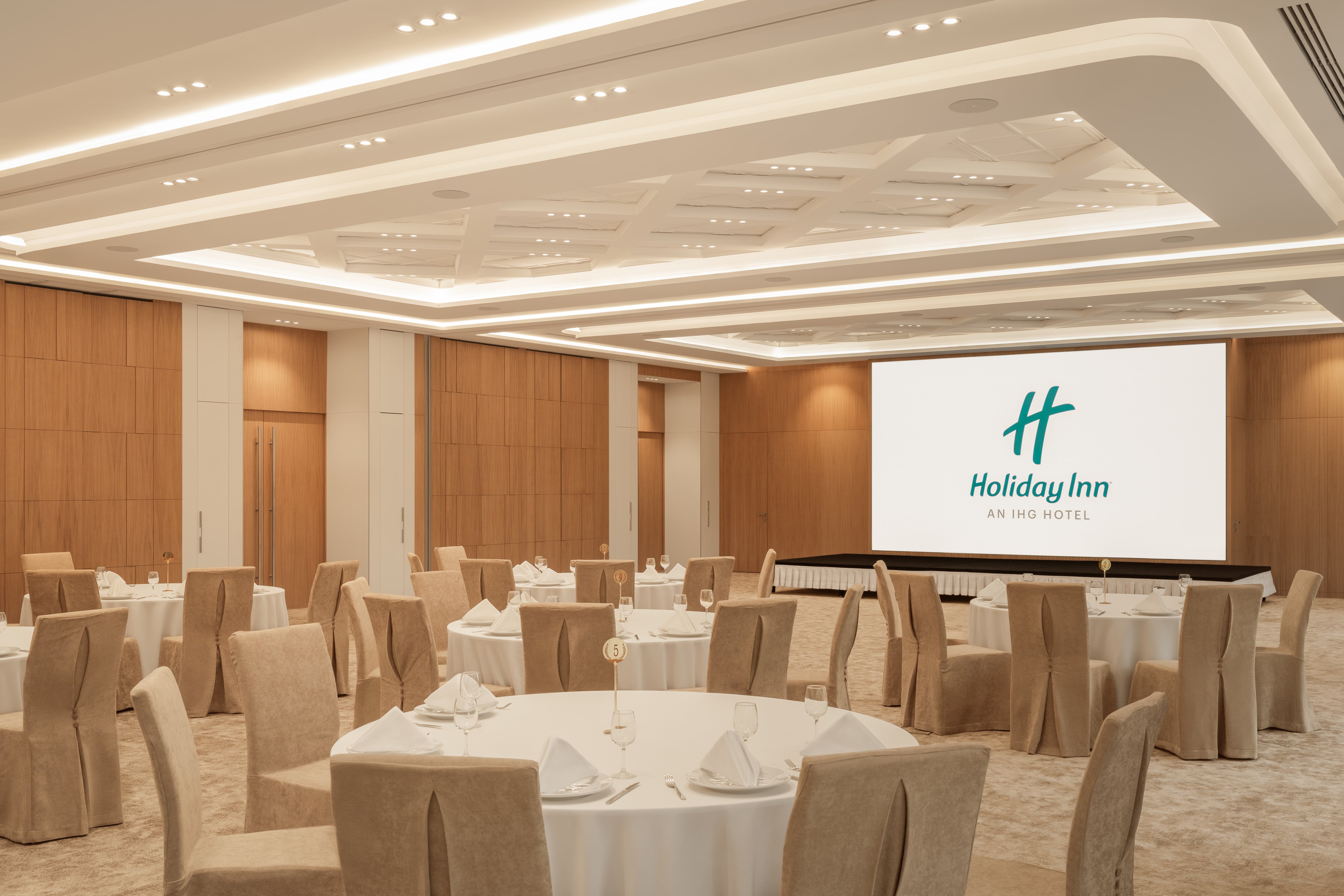 Holiday Inn Almaty 71/81