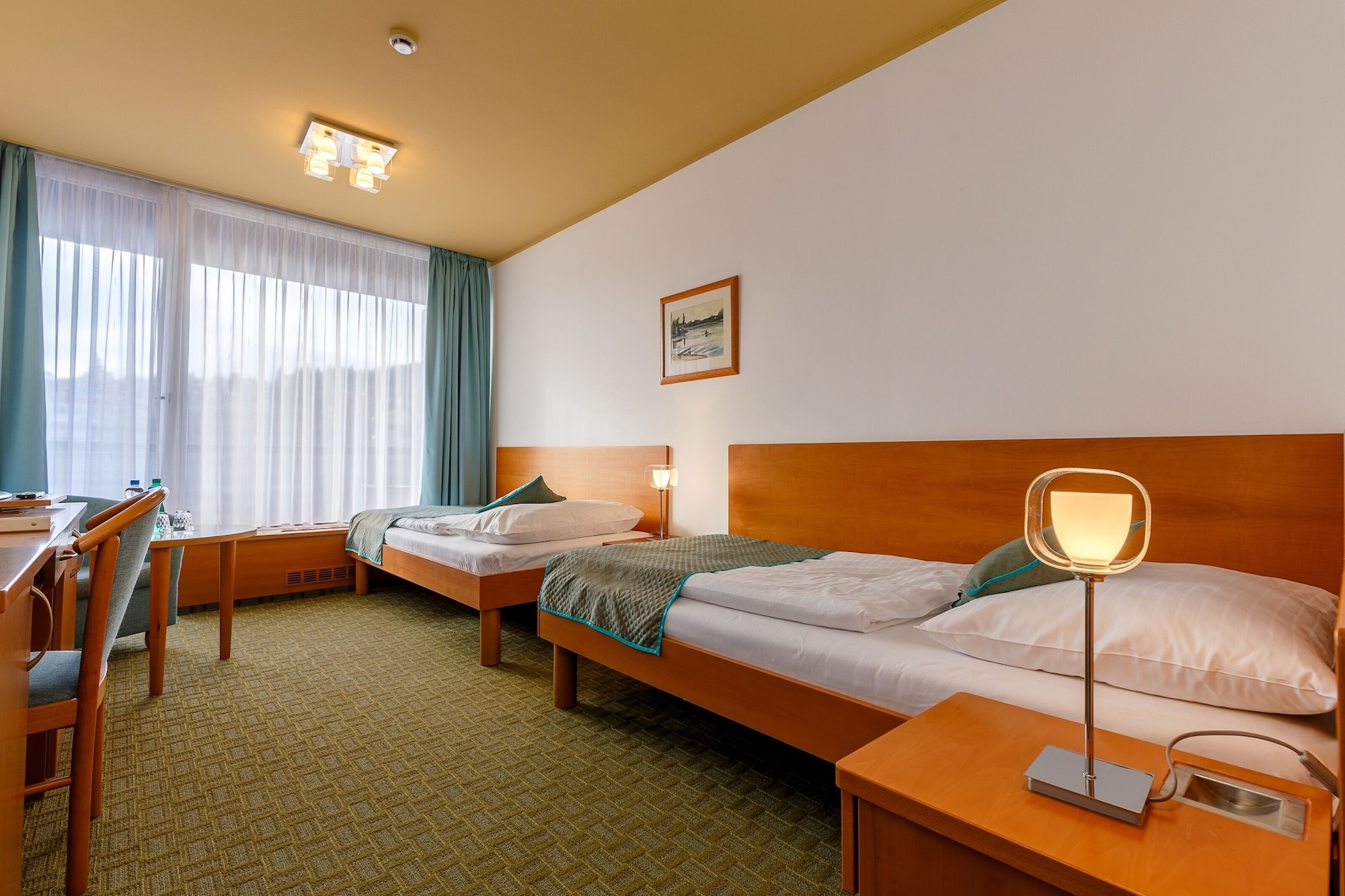 ROOM, DOUBLE BED, CITY VIEW, BALCONY