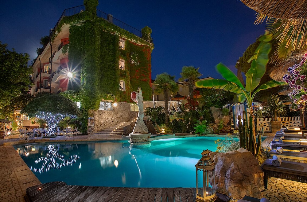 Milton Boutique Hotel - Adults Only 45/50