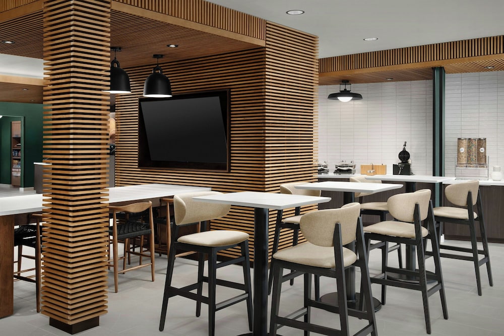 Fairfield By Marriott Inn & Suites Portland Newberg 35/44